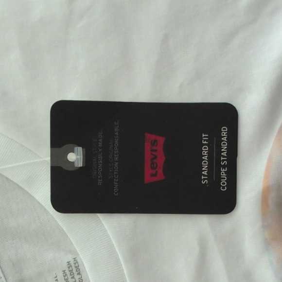Levi's T-Shirt - Picture 4 of 5